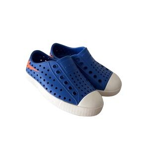 Native Kids Jefferson Shoes - Blue and White with Orange Lightening Accent